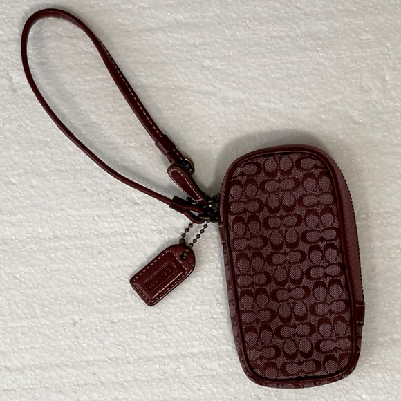 Vintage Coach Wristlet Phone Case Red Signature C’s Excellent Condition